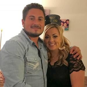 Meet your Posher, Carlos